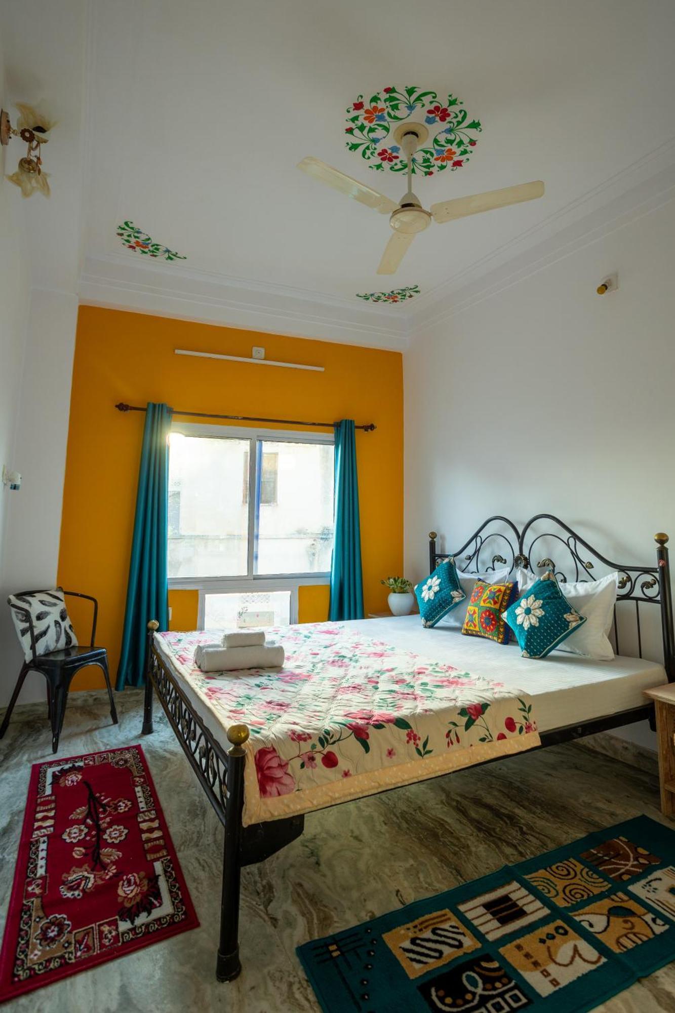 Krishna Stay Guest House Udaipur Exterior foto